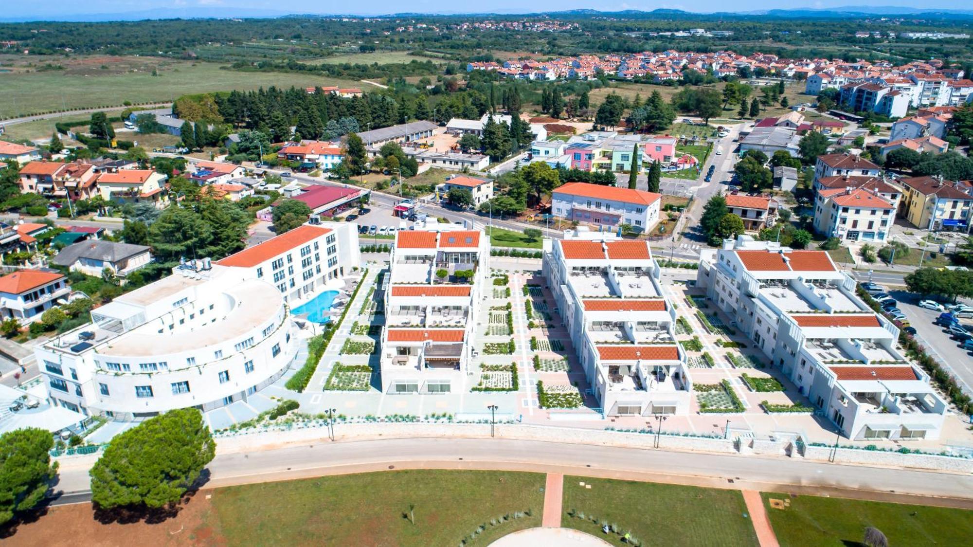 The Garden Palace Umag By Locap Group エクステリア 写真